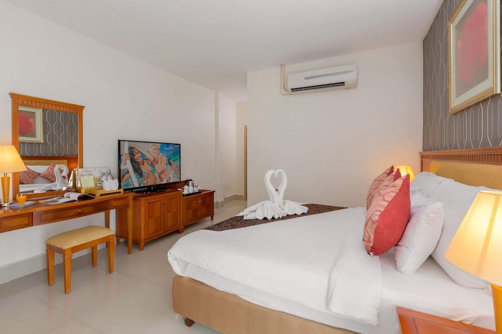 The Golden Ville Boutique Hotel&Spa Pattaya Extérieur photo