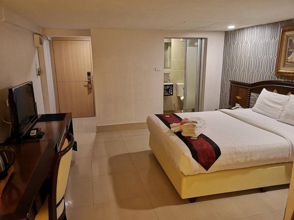 The Golden Ville Boutique Hotel&Spa Pattaya Extérieur photo